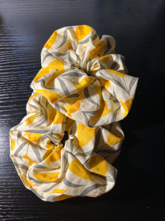 Pure Blossom Scrunchie