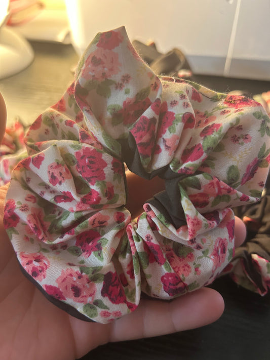 "Country Girl" Scrunchie