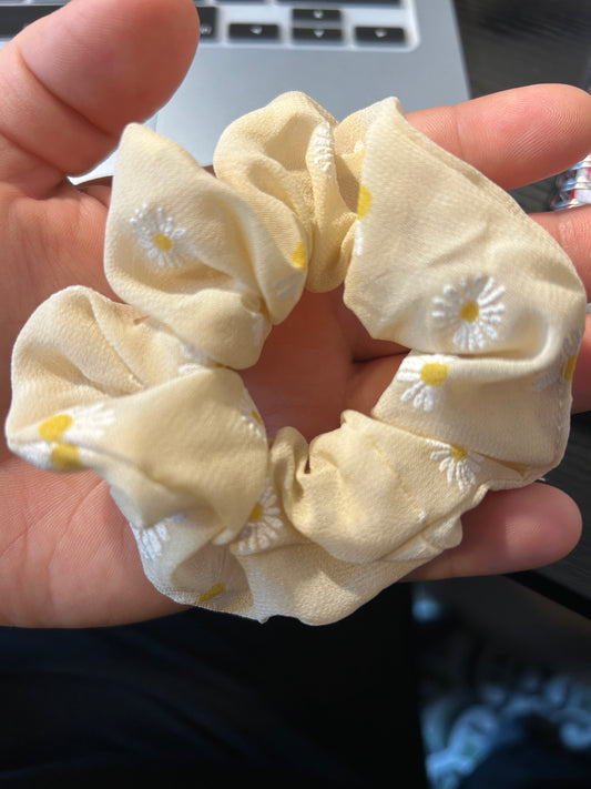 "Bonnie" Scrunchie
